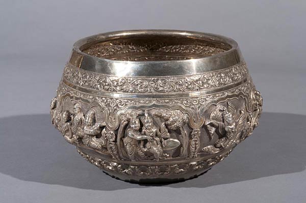 Bowl with Jataka scenes, Burma 'Tiger' maker, Circa 1900, Height x 15 cms